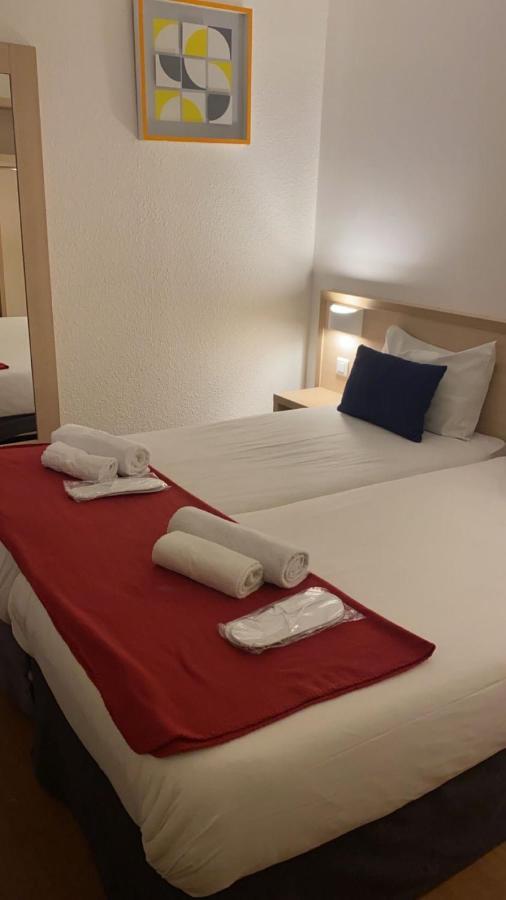 Budget Hotel Melun Sud - Dammarie Les Lys Eksteriør bilde