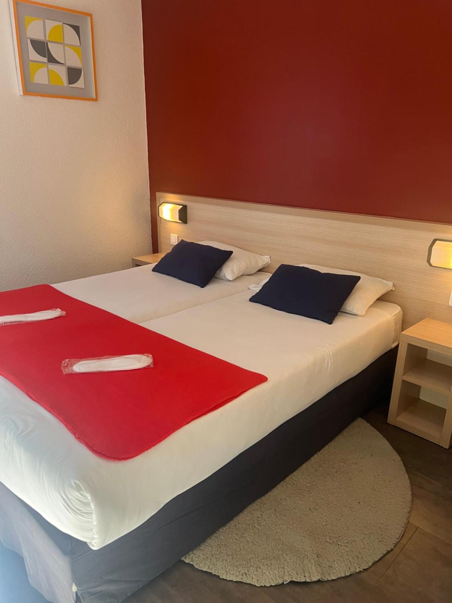 Budget Hotel Melun Sud - Dammarie Les Lys Eksteriør bilde
