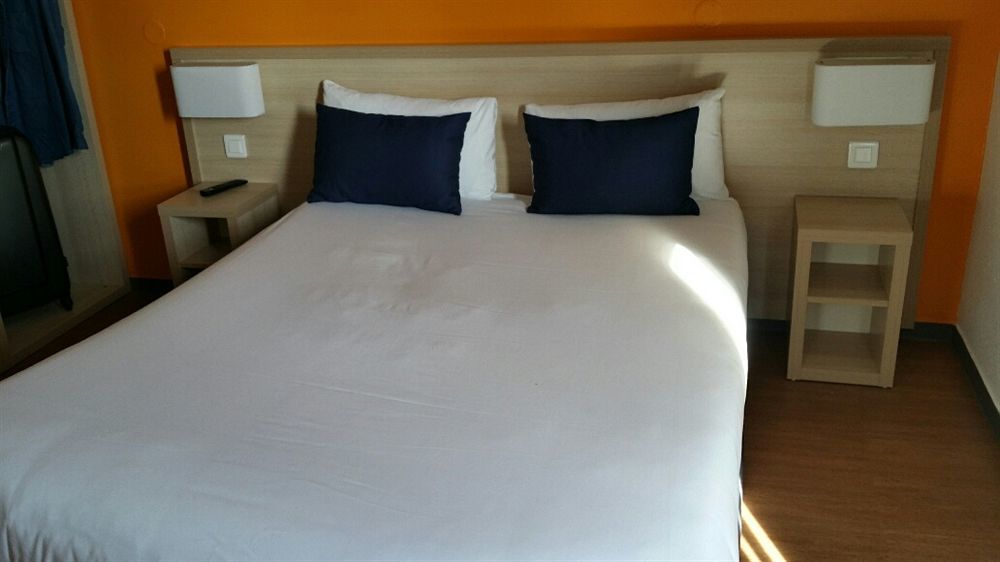 Budget Hotel Melun Sud - Dammarie Les Lys Eksteriør bilde